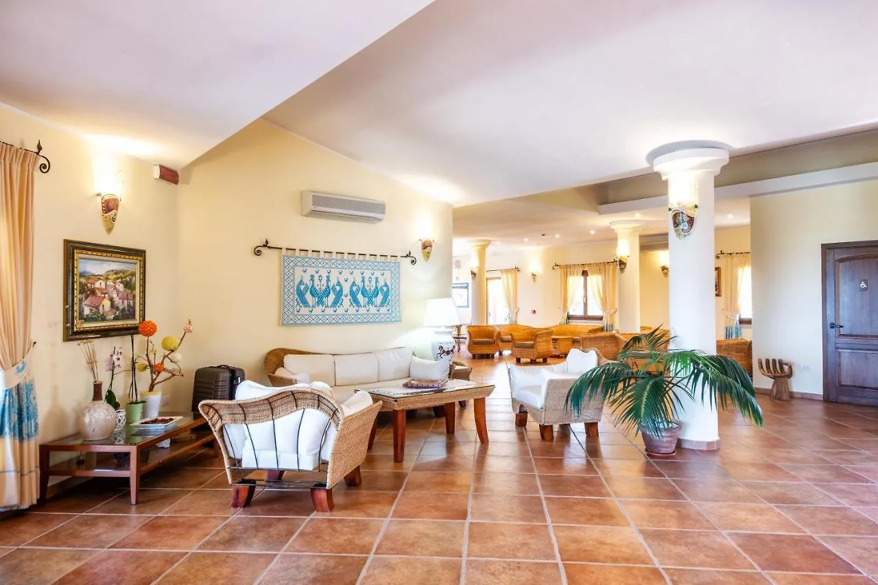 סאן תאודורו Hotel Costa Caddu 3*, סאן תאודורו
